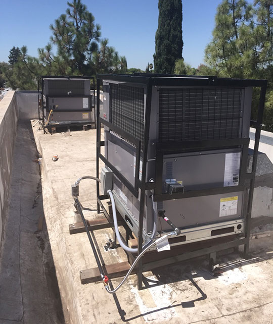 Commercial AC installation in Tracy of packaged rooftop AC units